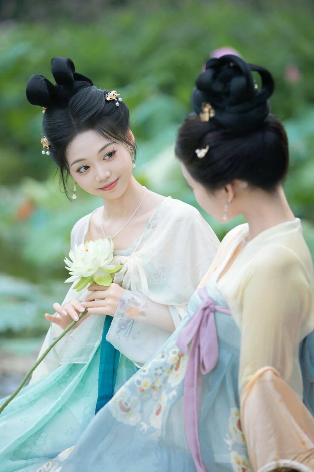 YiTuYu艺图语 Vol.9570 Jiu Shi Jiao Mei Nan A (43P)