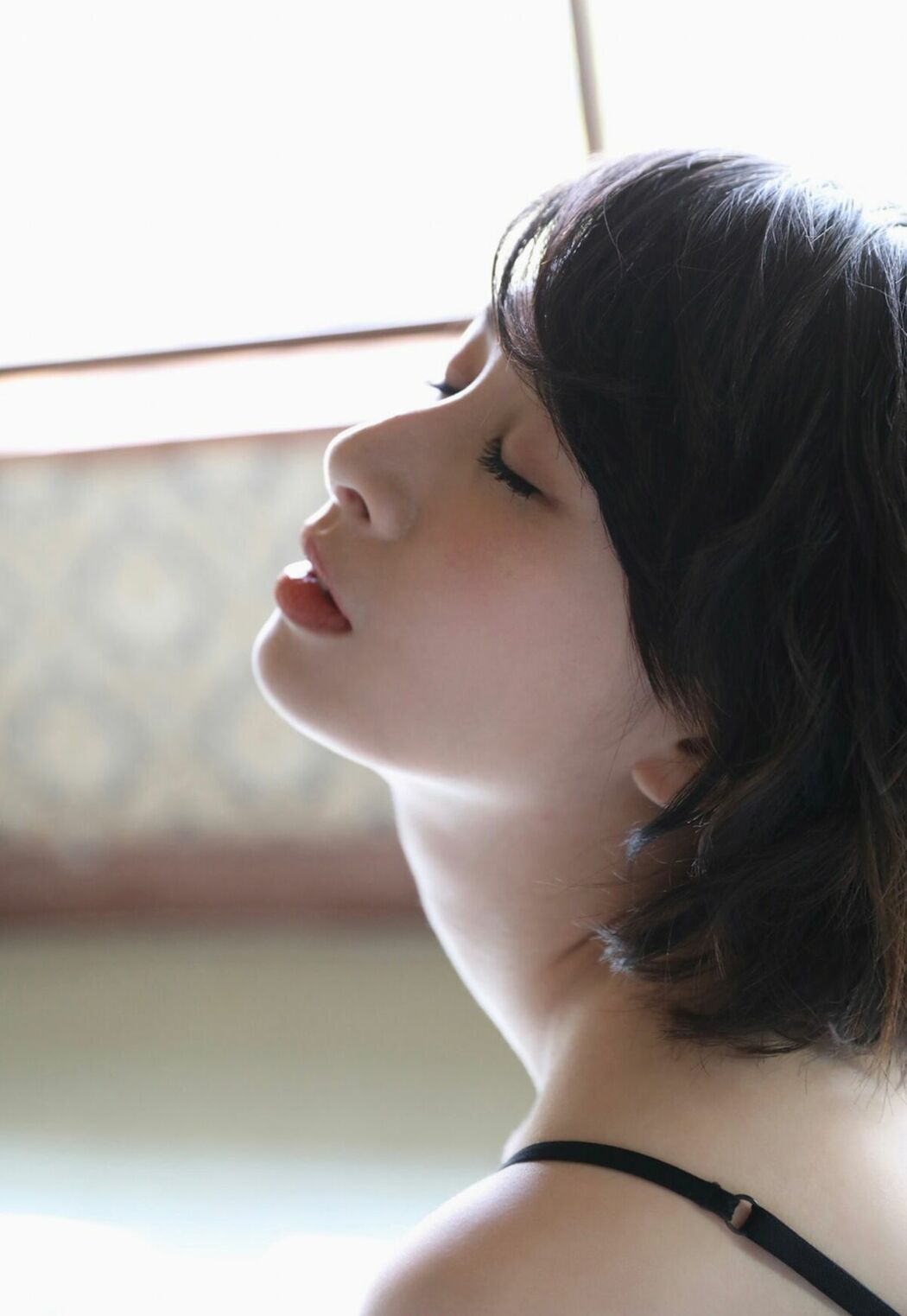 JP Aika Yukihira 行平あい佳 – 週刊現代デジタル写真集 掌花 (81P)