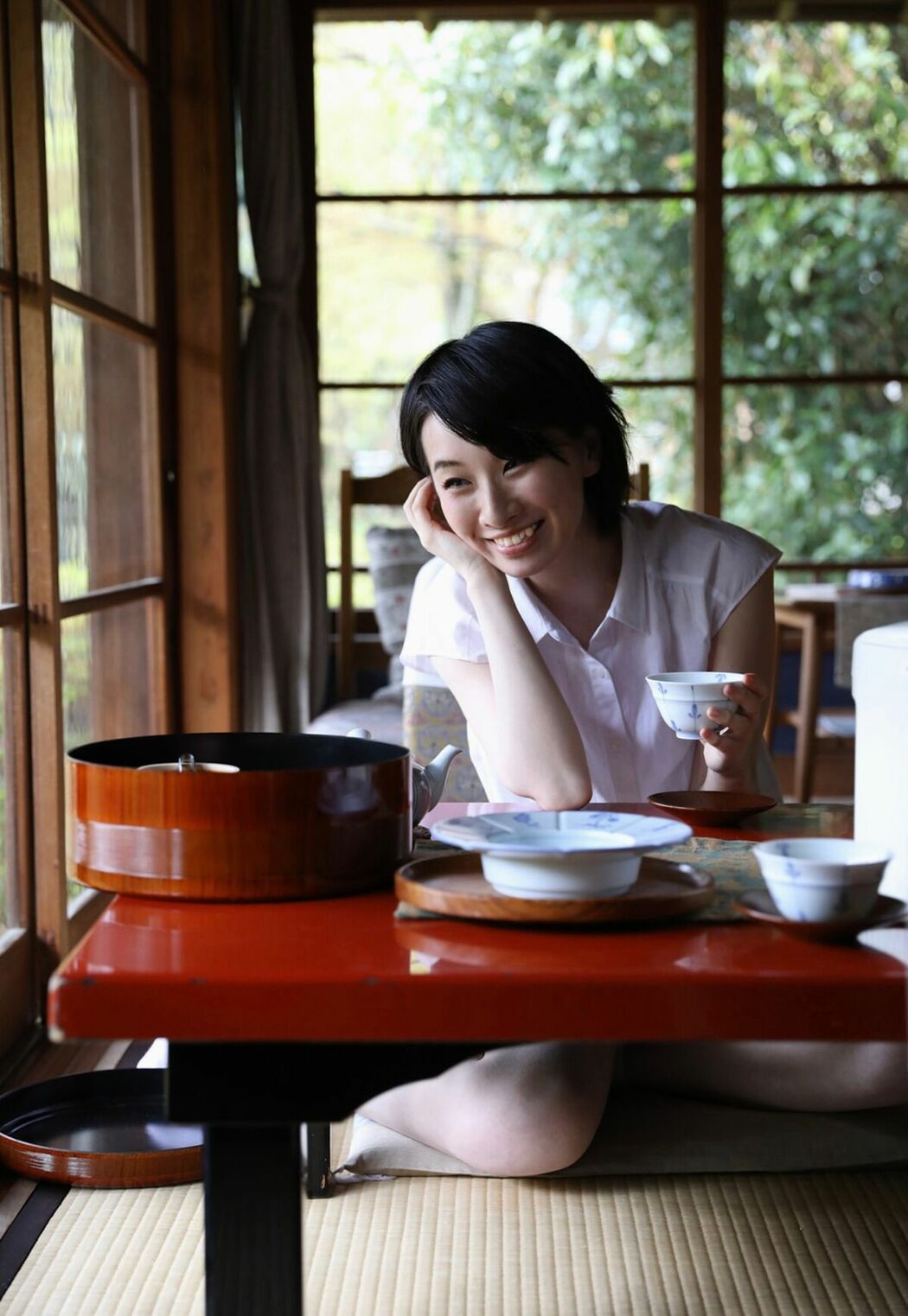 JP Aika Yukihira 行平あい佳 – 週刊現代デジタル写真集 掌花 (81P)