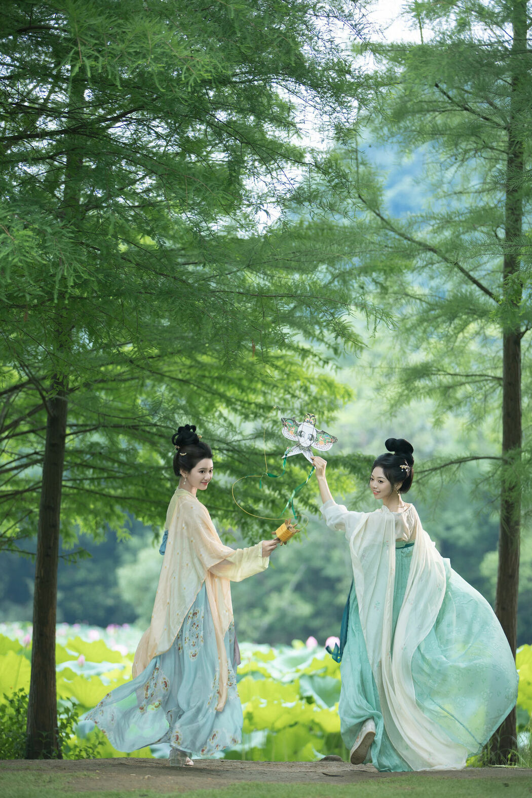 YiTuYu艺图语 Vol.9570 Jiu Shi Jiao Mei Nan A (43P)