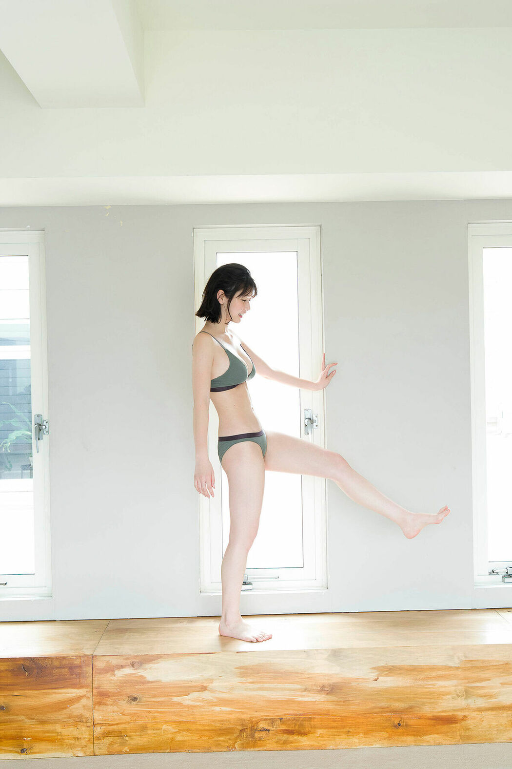 JP Yuzuha Saeki 冴木柚葉 – FLASHデジタル写真集 Lumiere (63P)