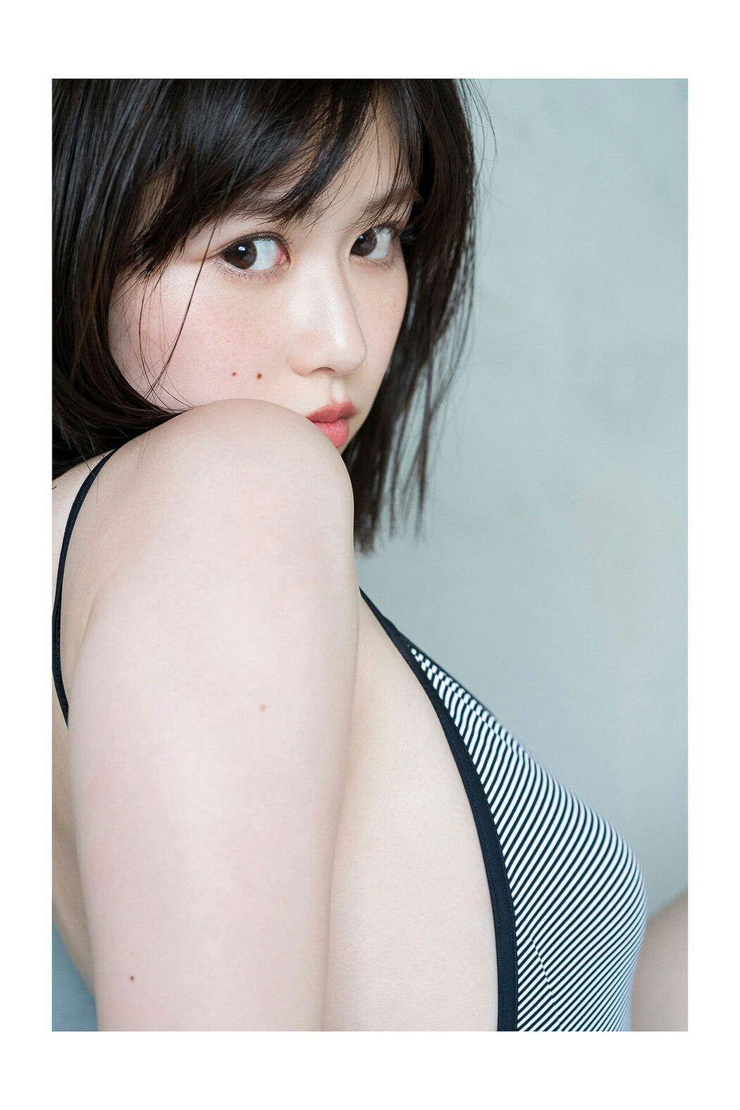 JP Yuzuha Saeki 冴木柚葉 – FLASHデジタル写真集 Lumiere (63P)