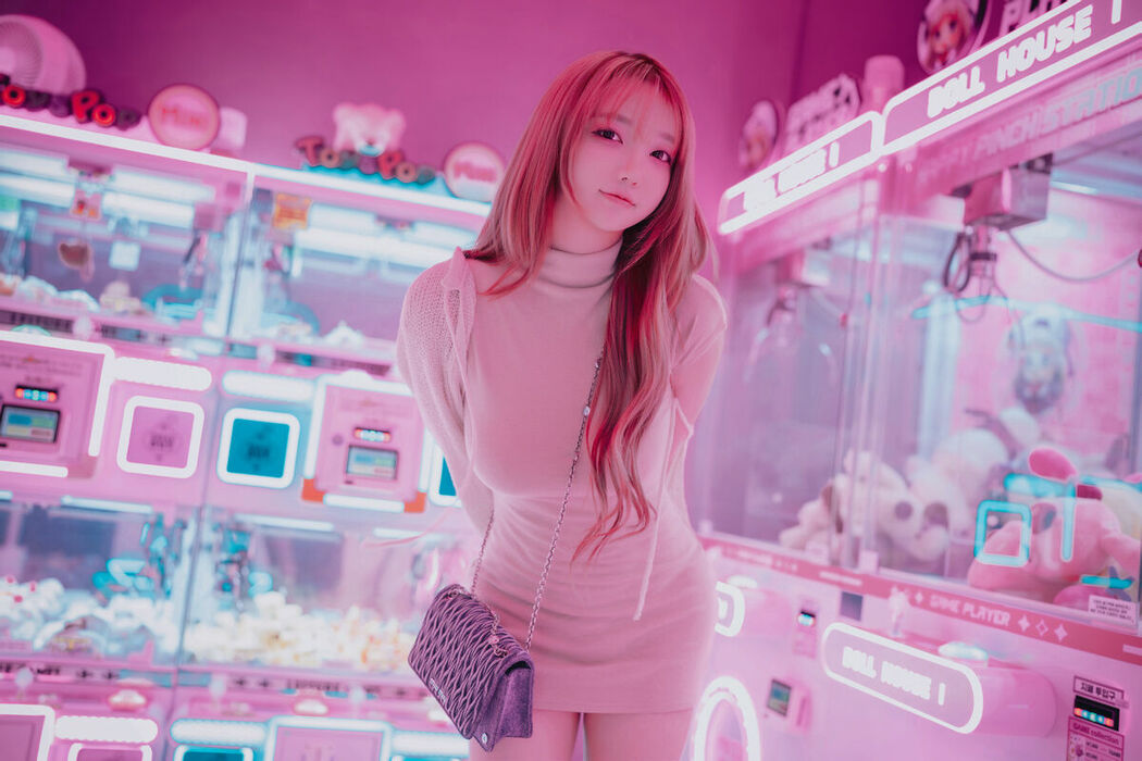 DJAWA Son Ye-Eun 손예은 &ndash; Happy Solo Birthday Part01 (64P)