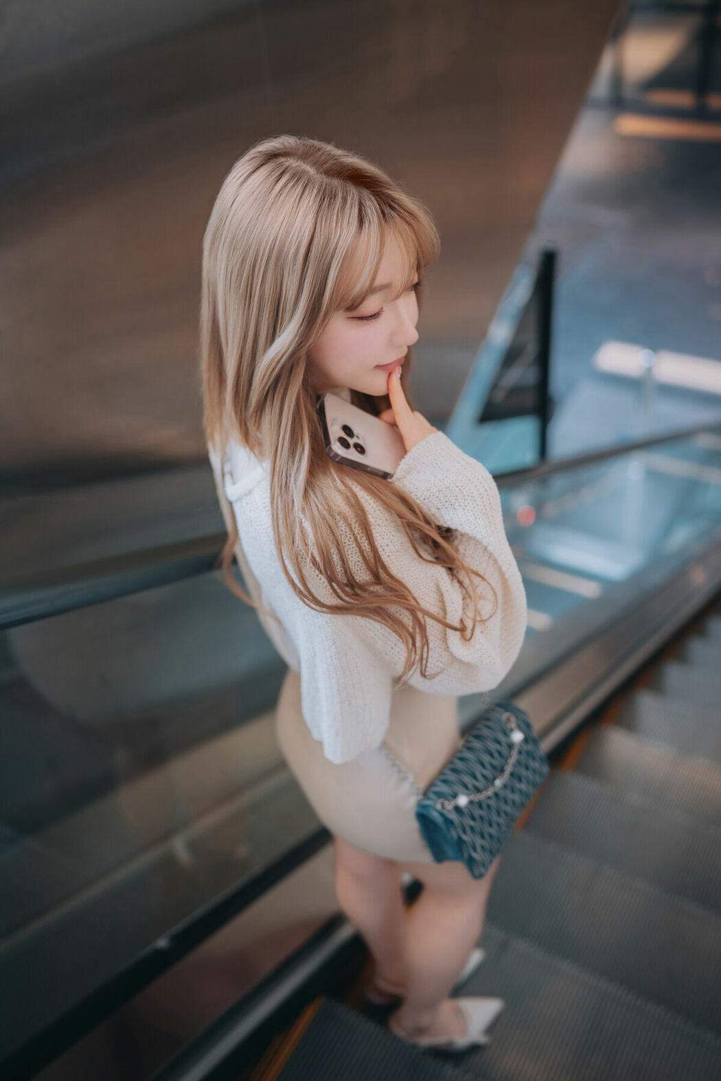 DJAWA Son Ye-Eun 손예은 &ndash; Happy Solo Birthday Part01 (64P)