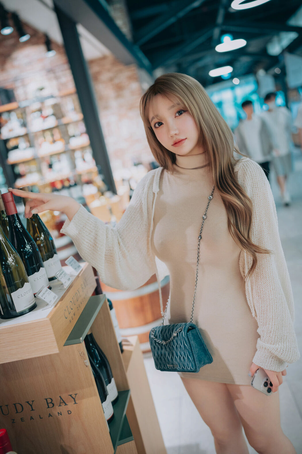 DJAWA Son Ye-Eun 손예은 &ndash; Happy Solo Birthday Part01 (64P)