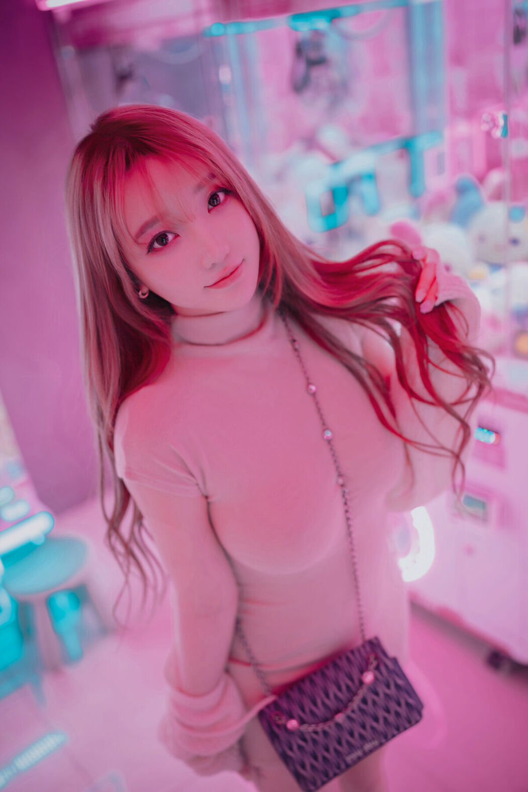 DJAWA Son Ye-Eun 손예은 &ndash; Happy Solo Birthday Part01 (64P)