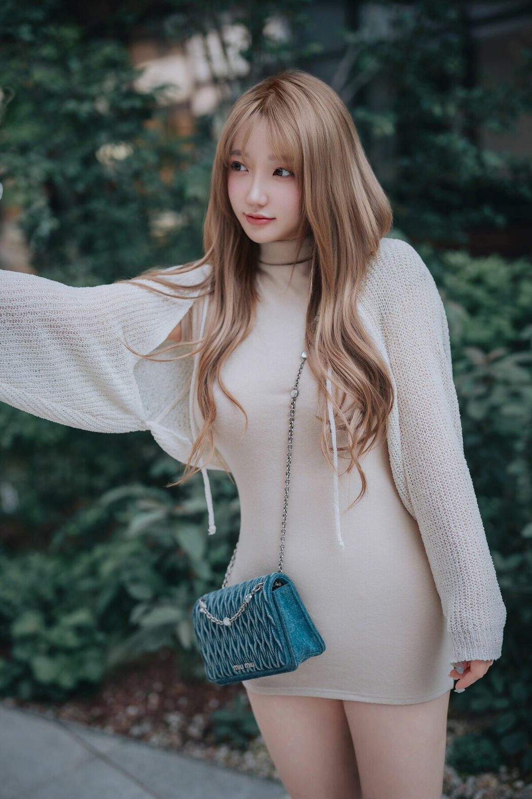 DJAWA Son Ye-Eun 손예은 &ndash; Happy Solo Birthday Part01 (64P)
