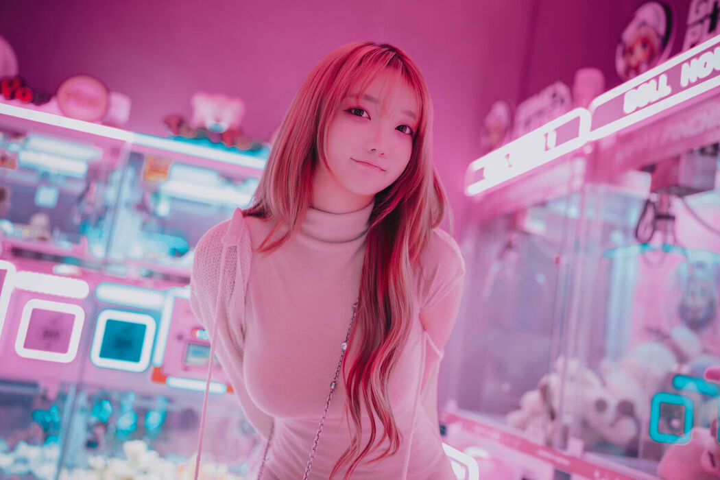DJAWA Son Ye-Eun 손예은 &ndash; Happy Solo Birthday Part01 (64P)