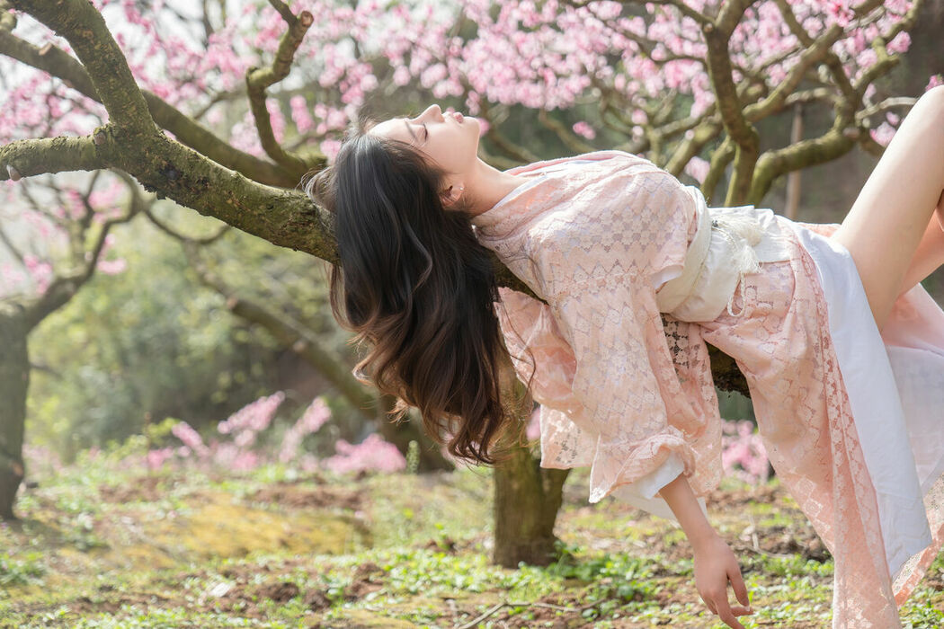 Coser@年年Nnian – 漫花 (87P)