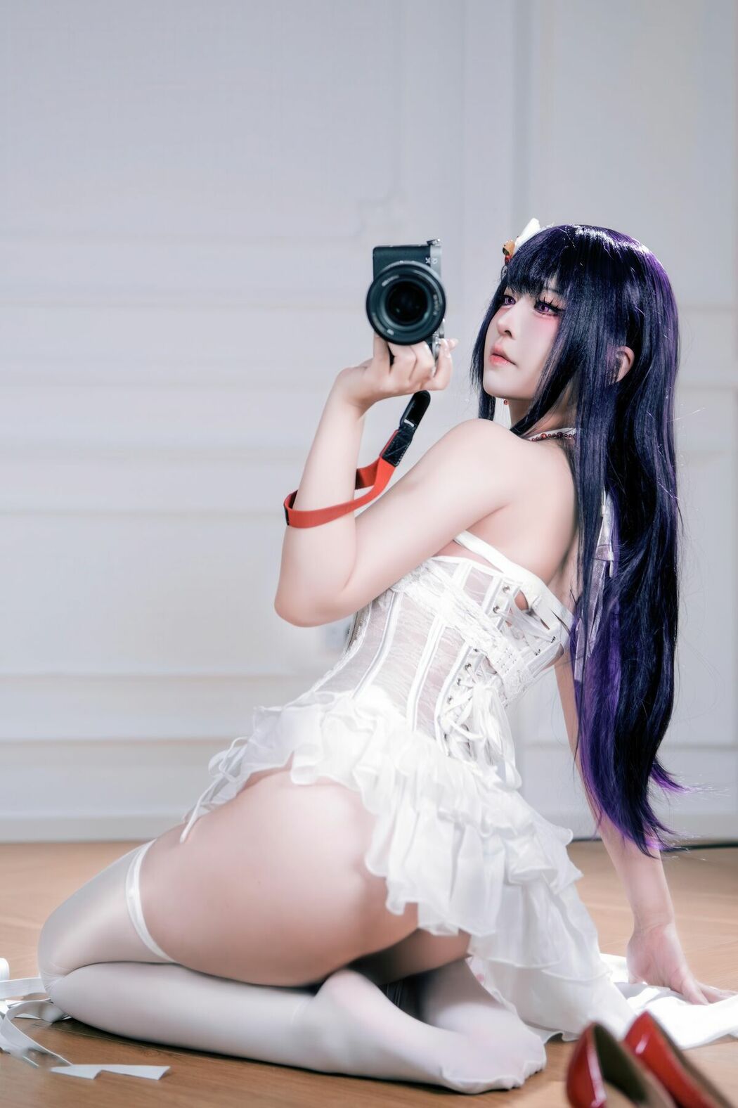 Coser@半半子 – Nikke胜利女神 米哈拉 羁绊锁链 (59P)