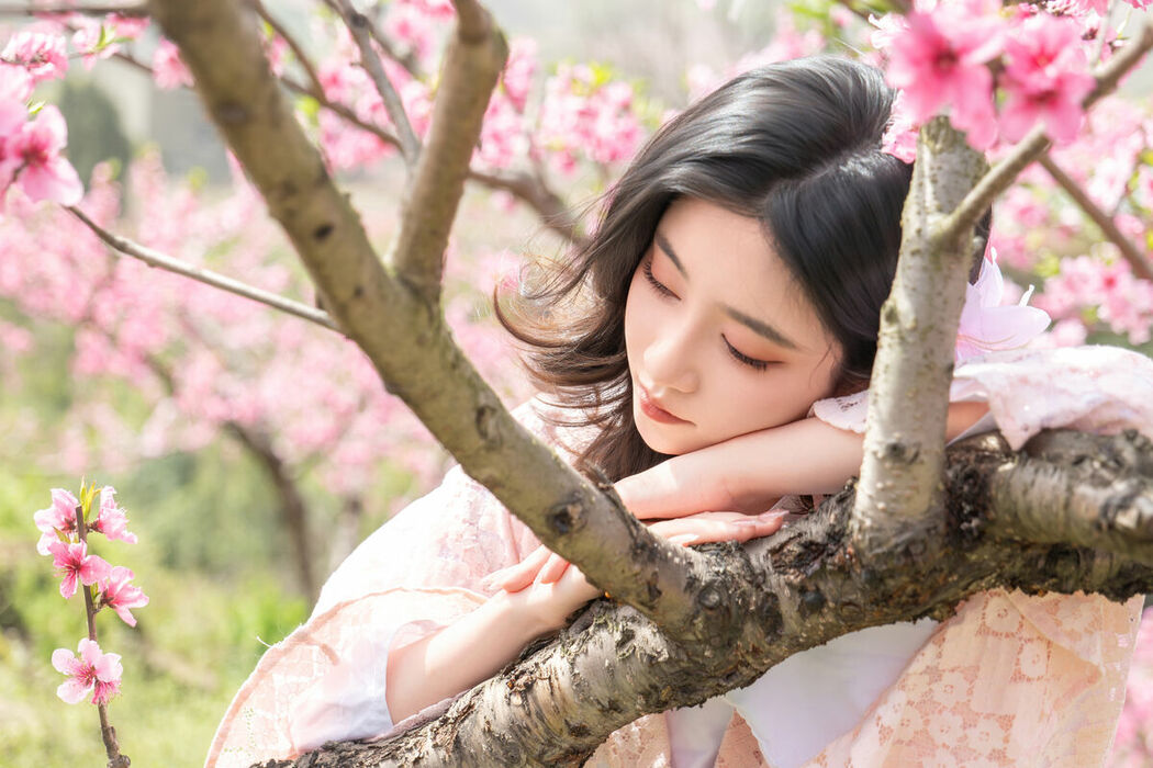 Coser@年年Nnian – 漫花 (87P)