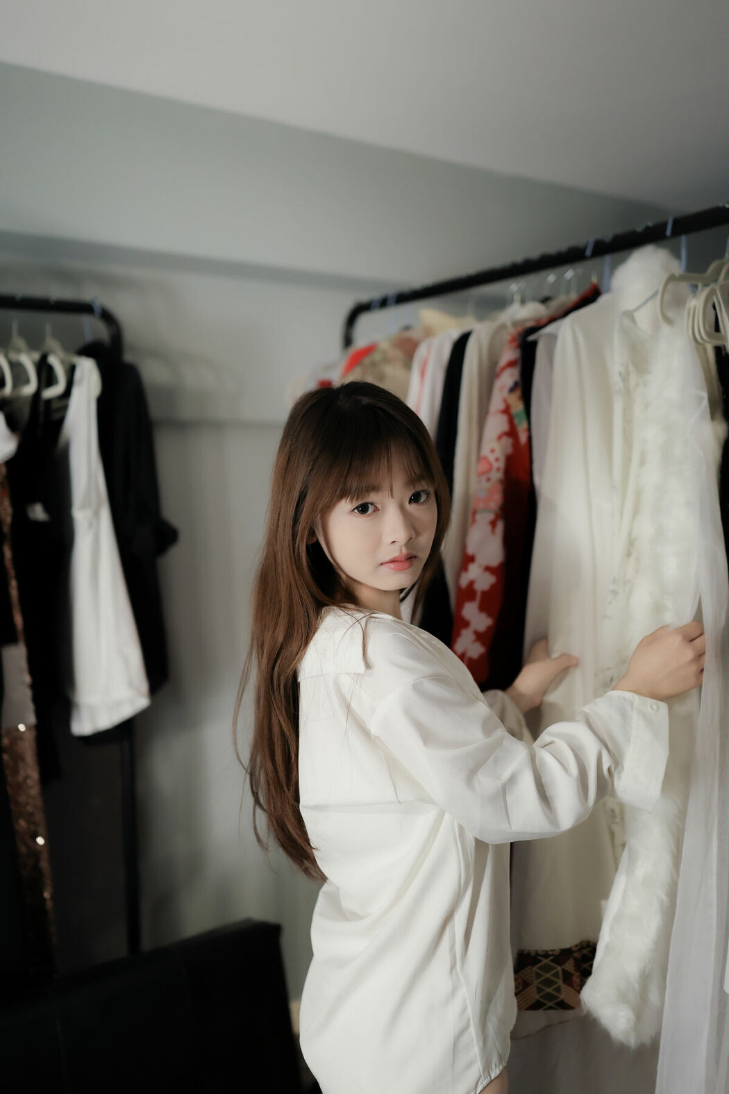 YiTuYu艺图语 Vol.9572 Dian Dian Er (23P)