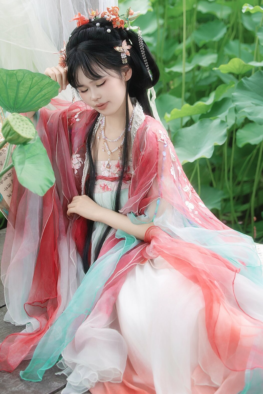 YiTuYu艺图语 Vol.9578 Hua Hua (18P) Cover Photo
