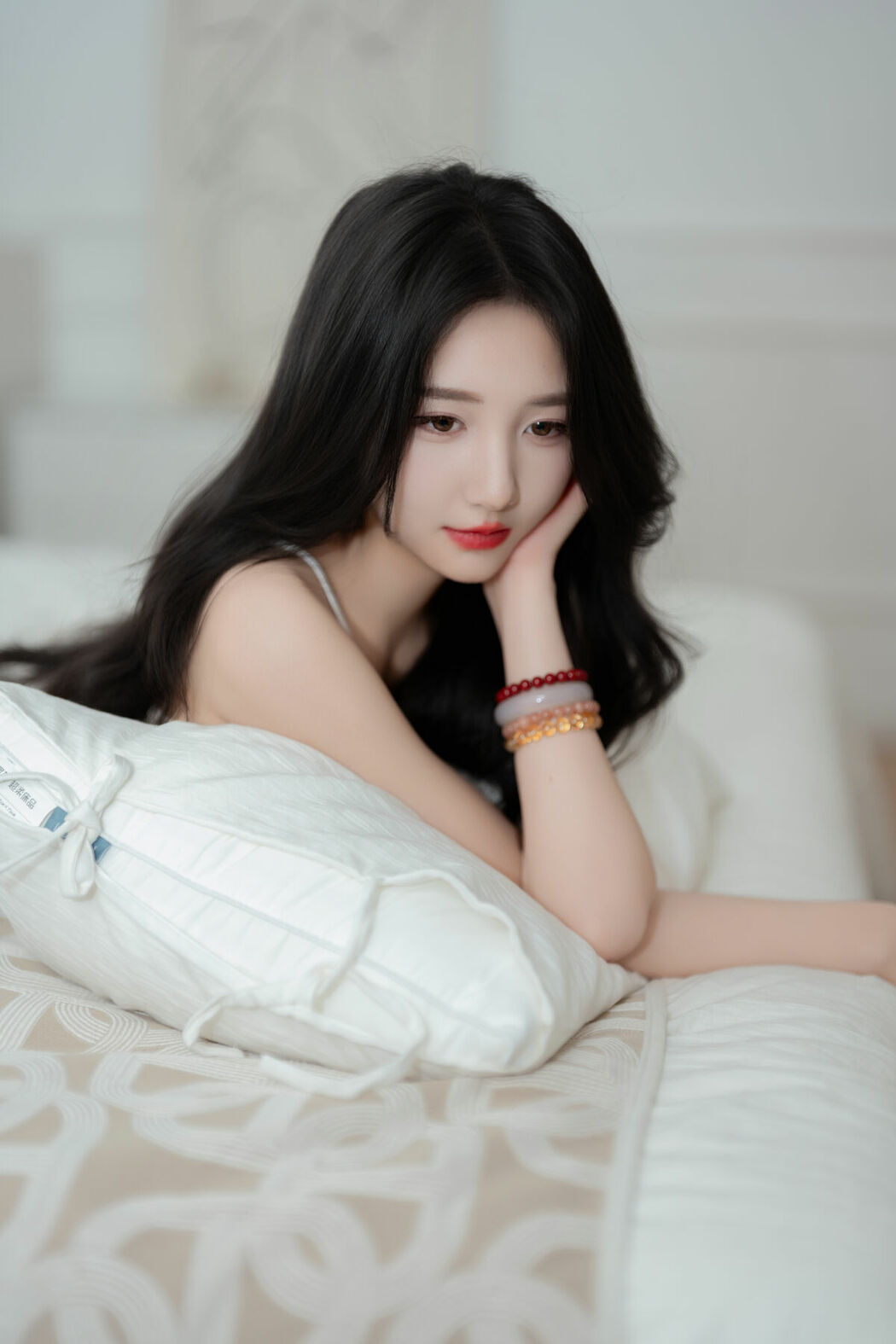 YiTuYu艺图语 Vol.9574 oyee (42P)