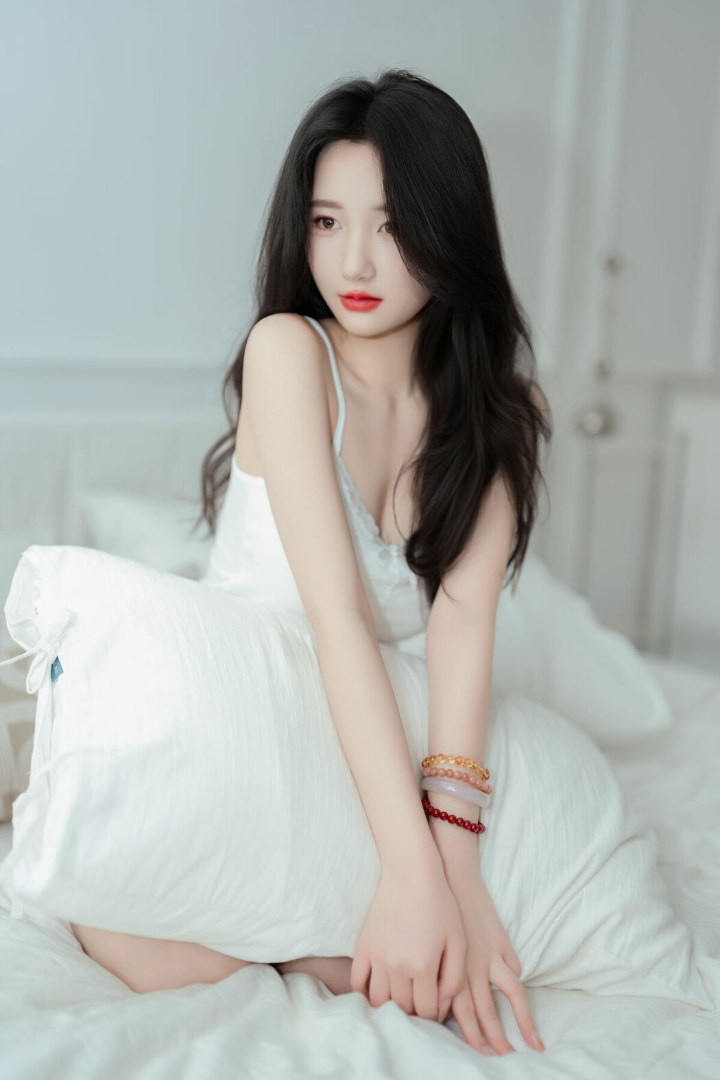 YiTuYu艺图语 Vol.9574 oyee (42P)