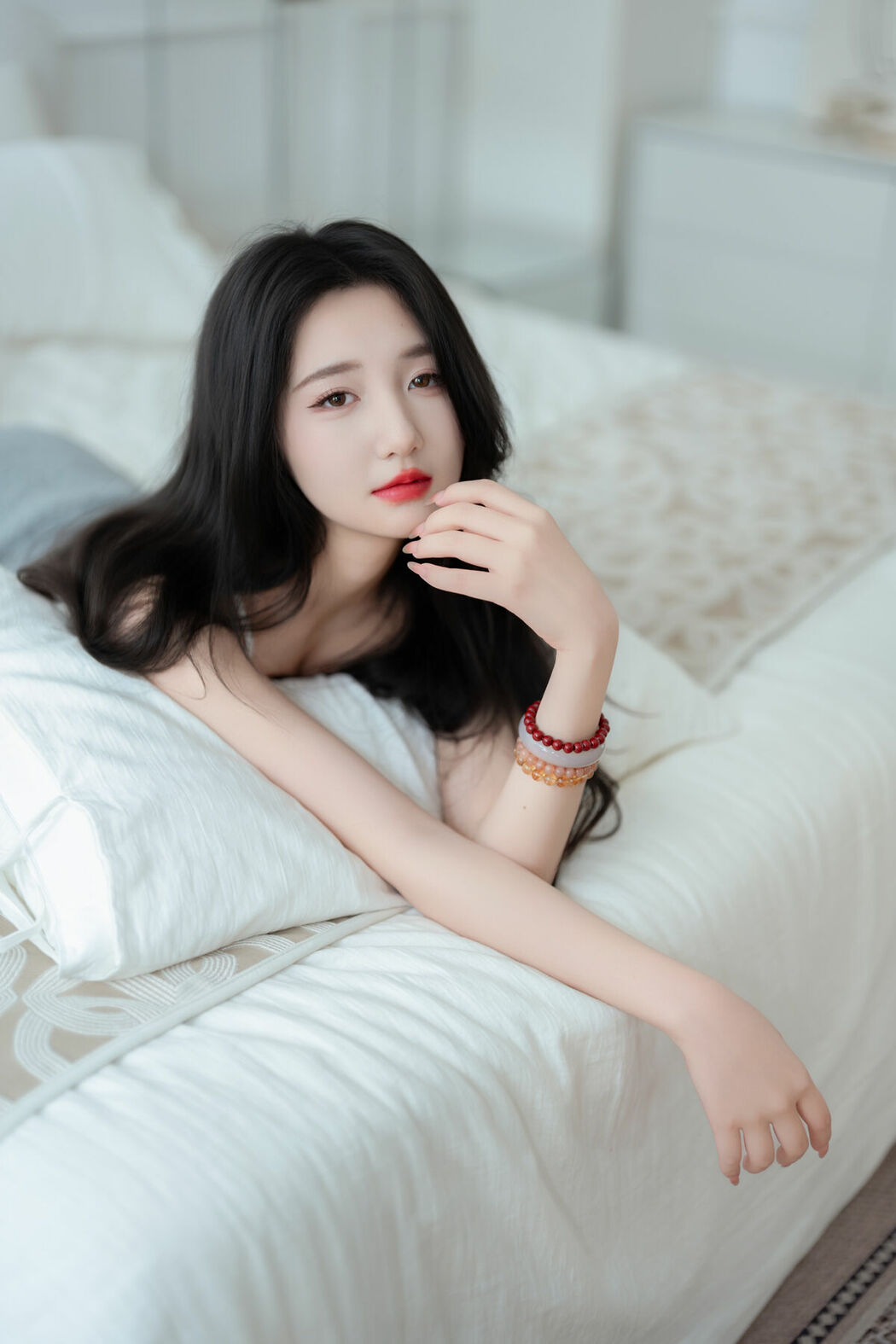 YiTuYu艺图语 Vol.9574 oyee (42P)
