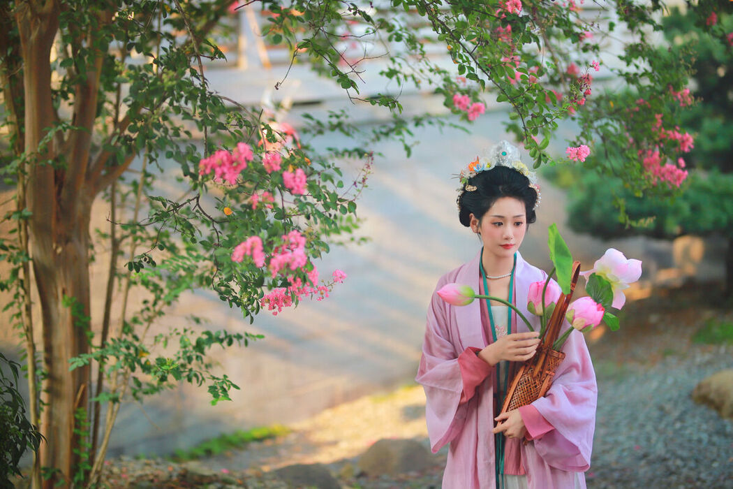 YiTuYu艺图语 Vol.9580 Yi Zhi Da Da Da Li Zi (28P)