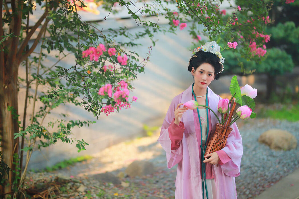 YiTuYu艺图语 Vol.9580 Yi Zhi Da Da Da Li Zi (28P)