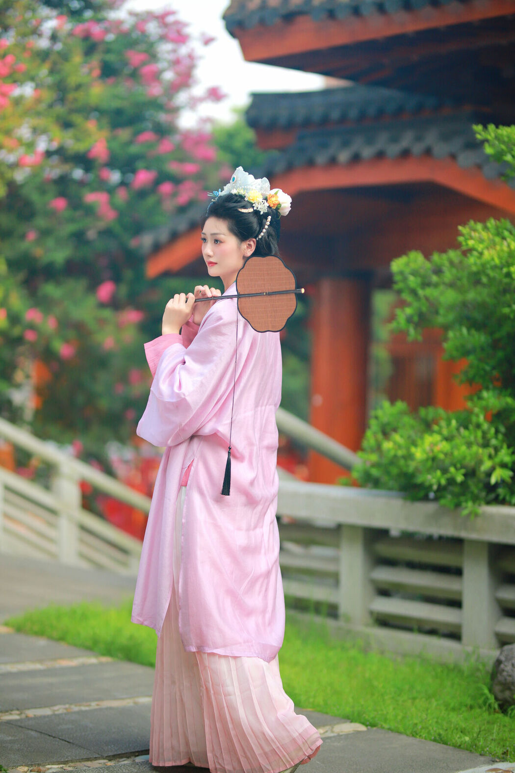 YiTuYu艺图语 Vol.9580 Yi Zhi Da Da Da Li Zi (28P)