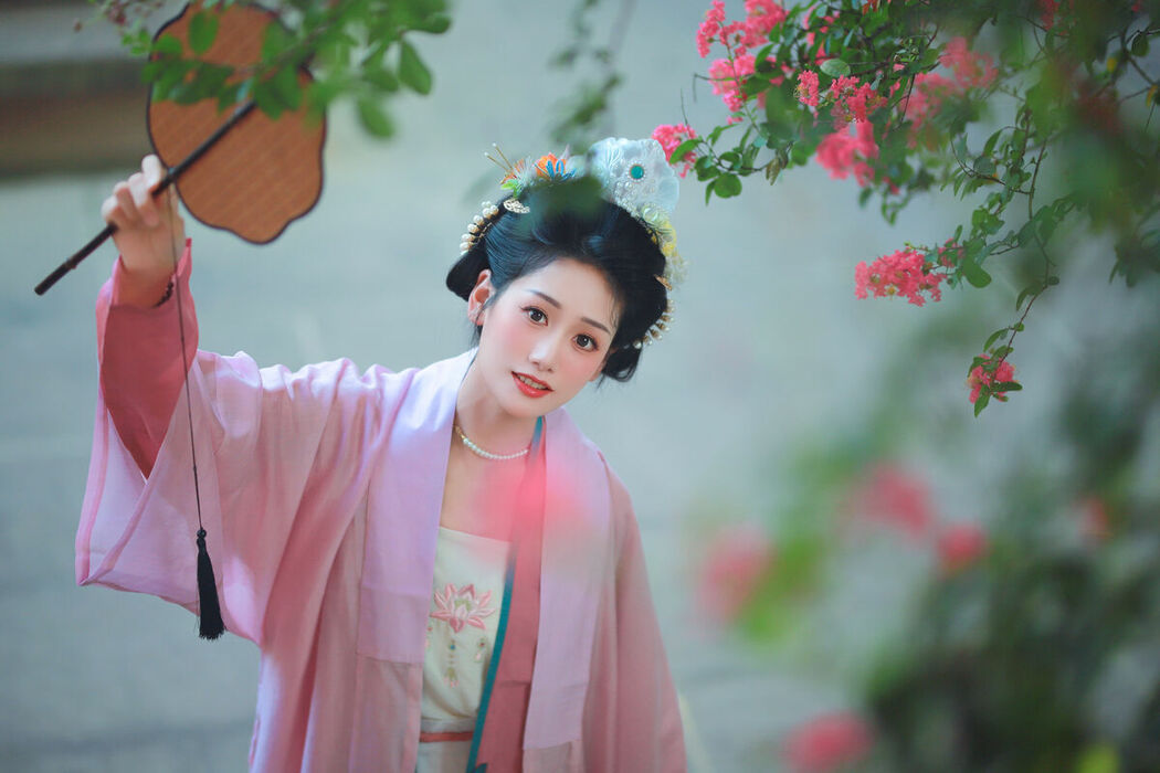 YiTuYu艺图语 Vol.9580 Yi Zhi Da Da Da Li Zi (28P)