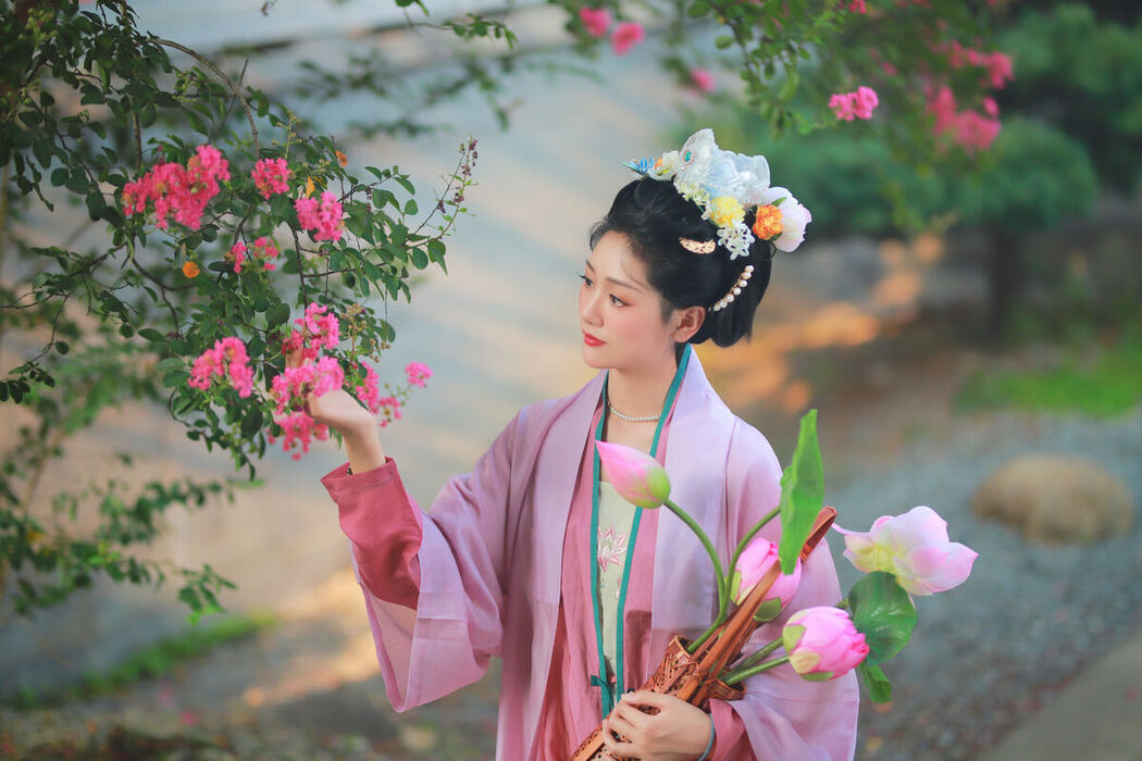 YiTuYu艺图语 Vol.9580 Yi Zhi Da Da Da Li Zi (28P)