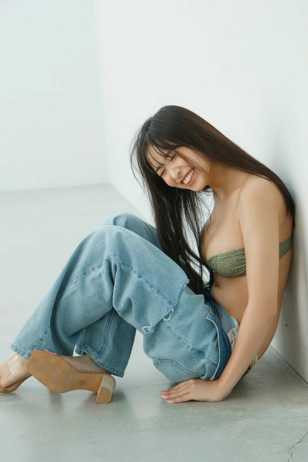 JP Aoi Mizobata 溝端葵 – マンスリーガール052 完全未発表100カットAndムービー Part01 (57P – 1V)