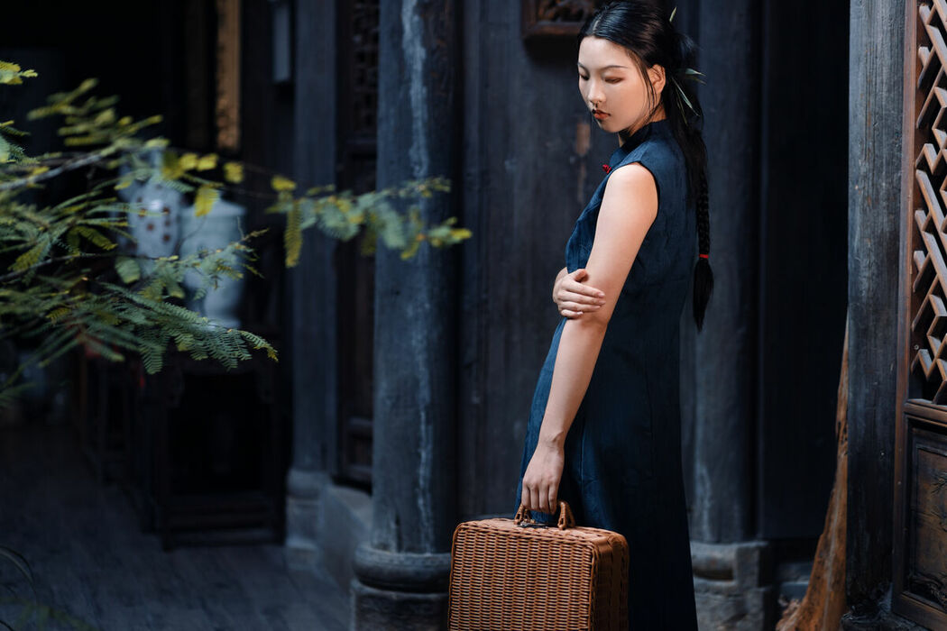 YiTuYu艺图语 Vol.9582 Yu Yu Zi (17P)