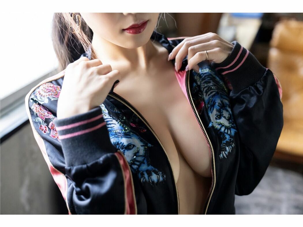 JP Haruka – Bizarrely Sexy 猟奇的にセクシーに SPAデジタル写真集 (53P)