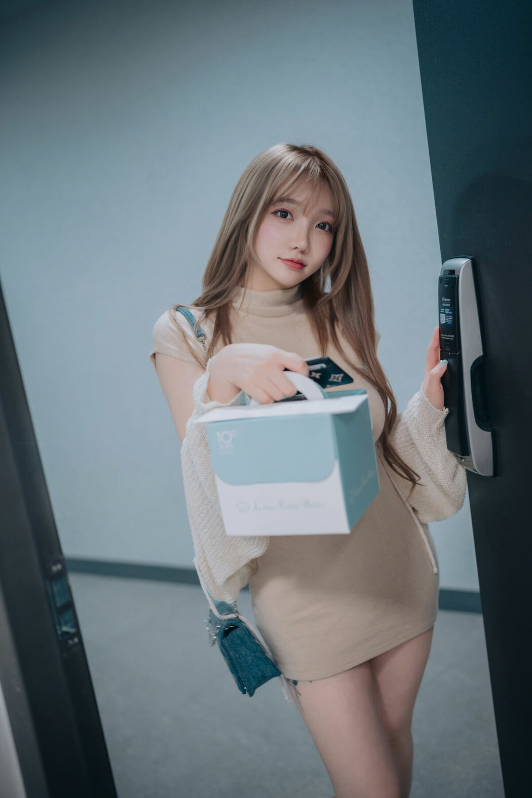 DJAWA Son Ye-Eun 손예은 &ndash; Happy Solo Birthday Part02 (64P)