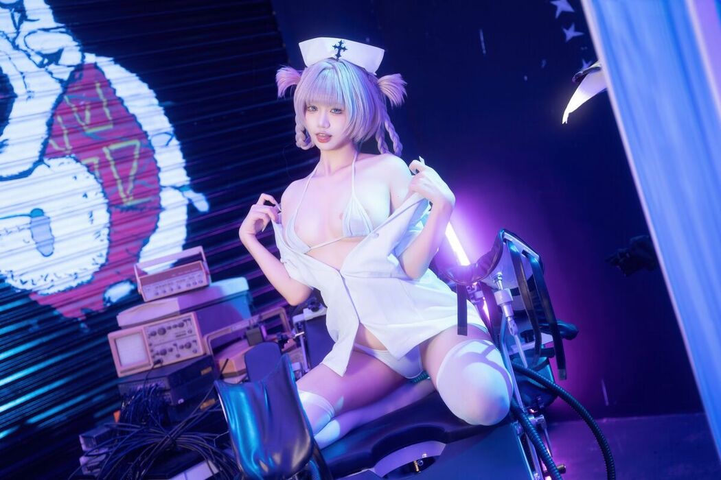 Coser@柒柒要乖哦 – 彻夜之歌 护士服小荠 Part01 (51P)