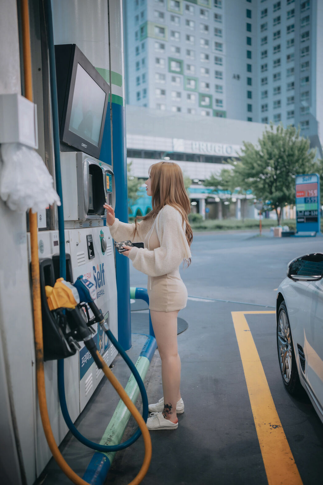 DJAWA Son Ye-Eun 손예은 &ndash; Happy Solo Birthday Part02 (64P)