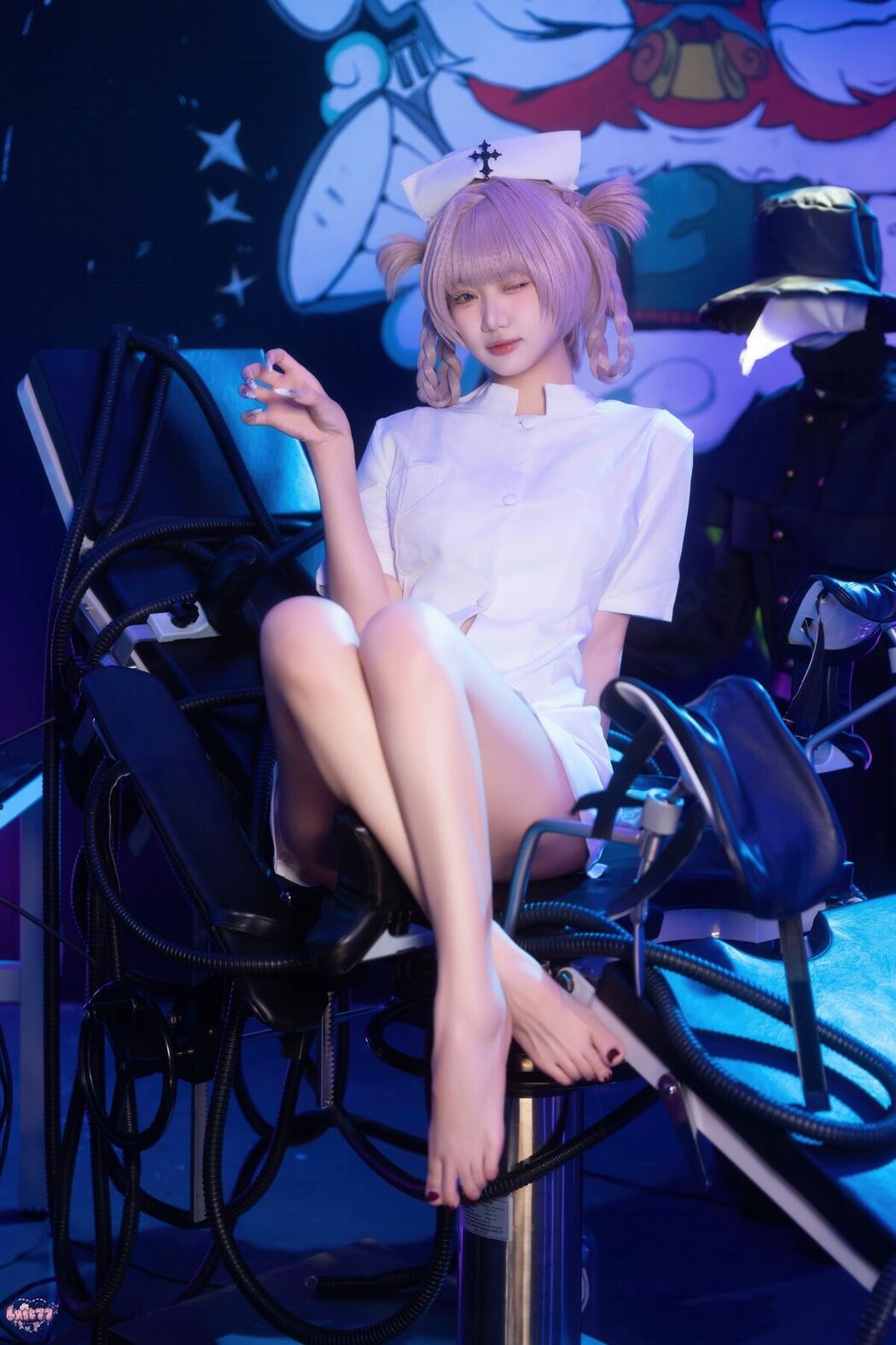 Coser@柒柒要乖哦 – 彻夜之歌 护士服小荠 Part01 (51P)