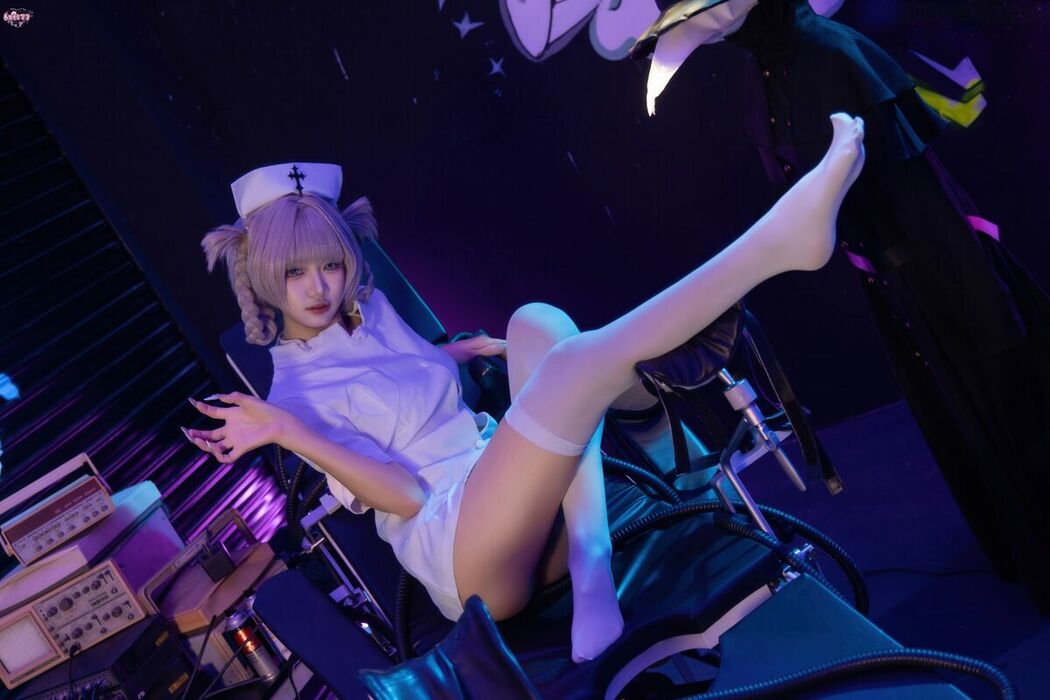 Coser@柒柒要乖哦 – 彻夜之歌 护士服小荠 Part02 (51P)