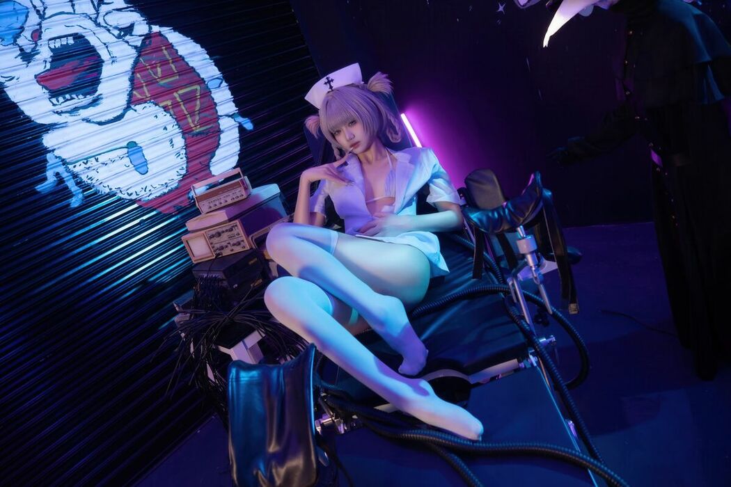 Coser@柒柒要乖哦 – 彻夜之歌 护士服小荠 Part02 (51P)