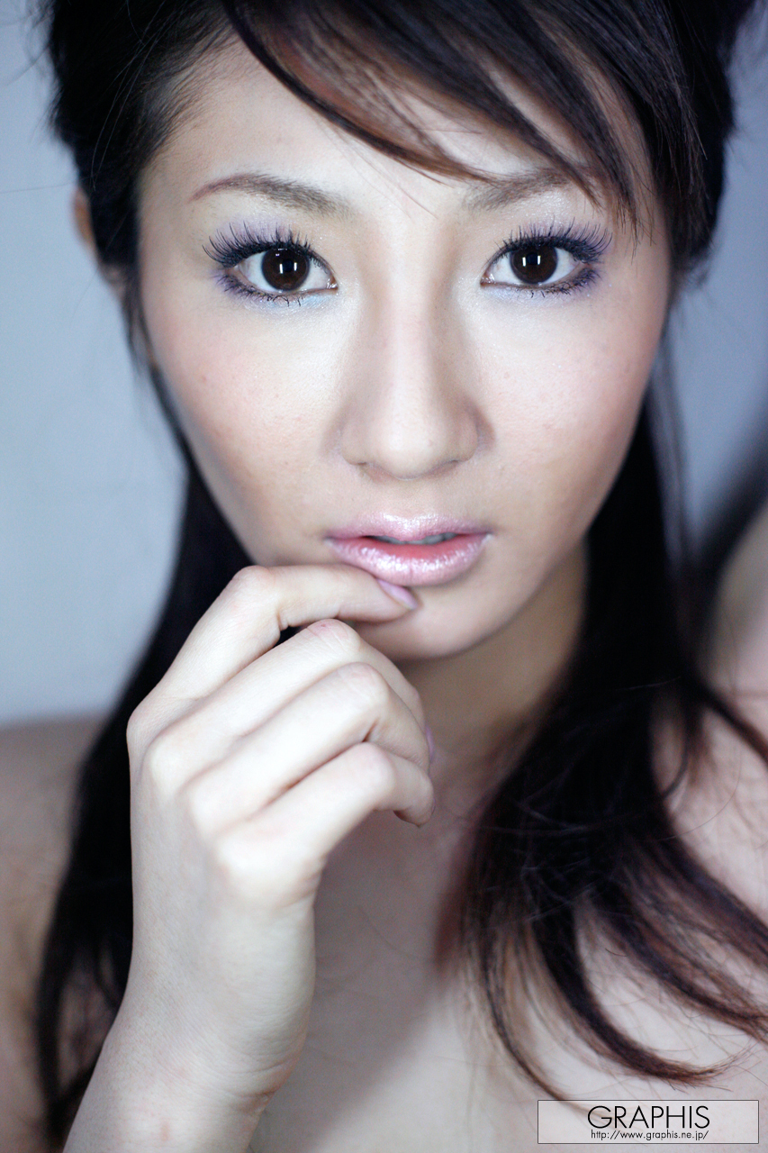 [Graphis Limited Edition] Vol.102 - Reina Mizuki