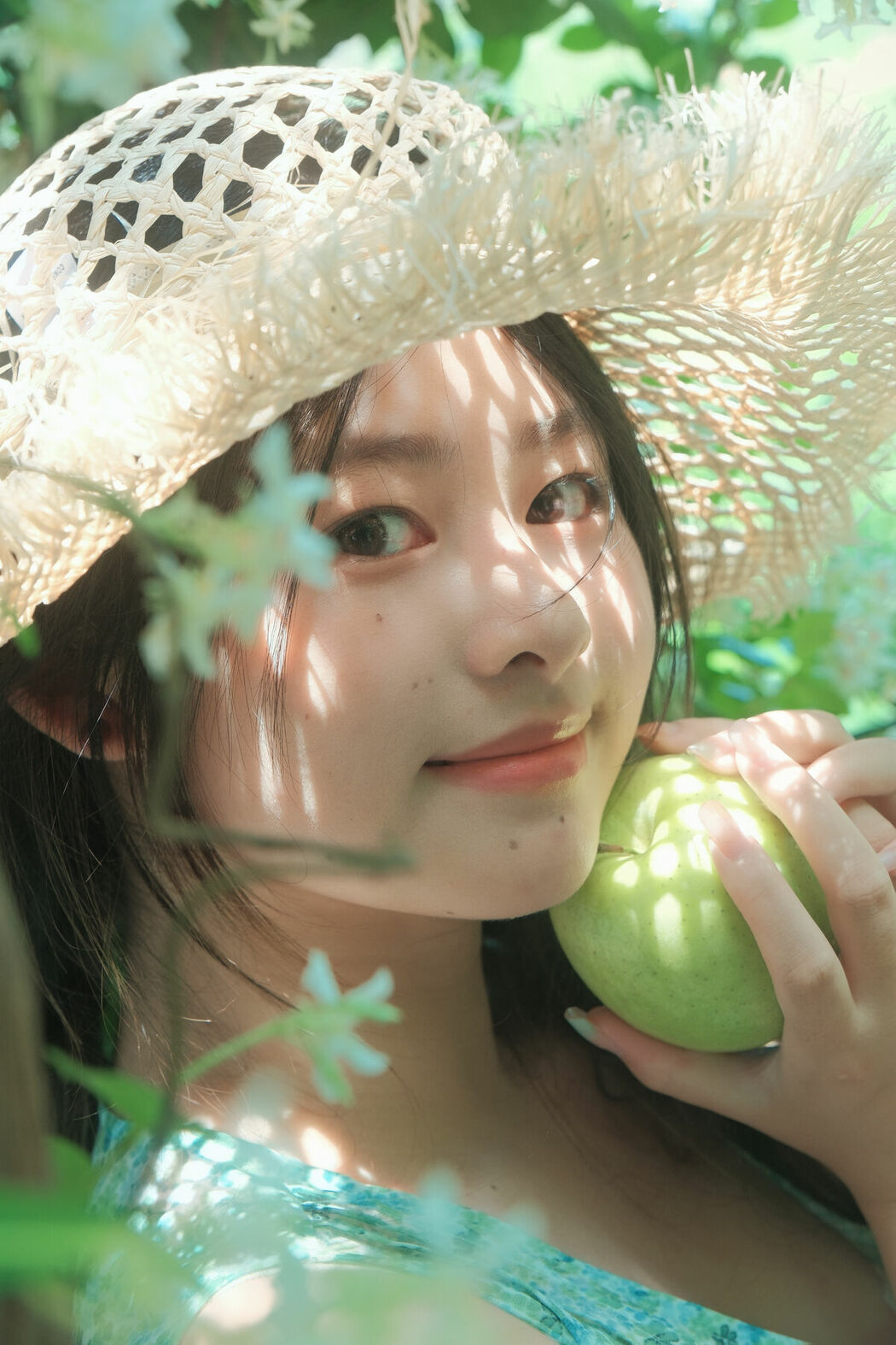 YiTuYu艺图语 Vol.9587 Wan (23P)
