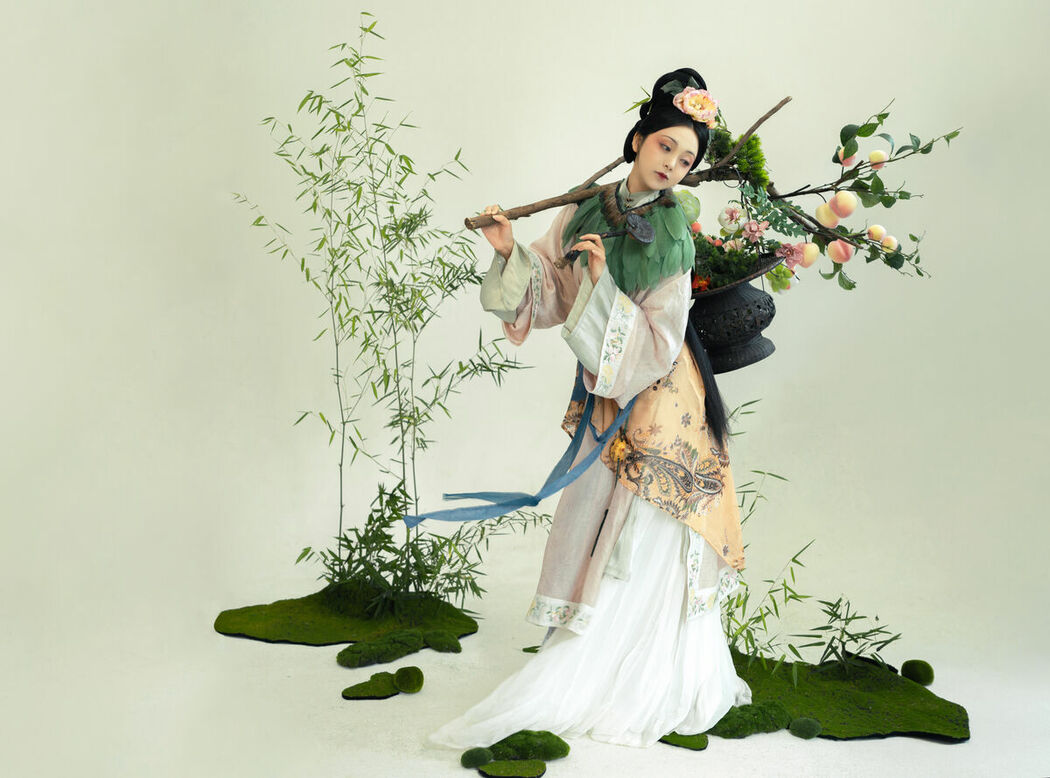 YiTuYu艺图语 Vol.9588 Yu Yue Shi Tu Tu (14P)
