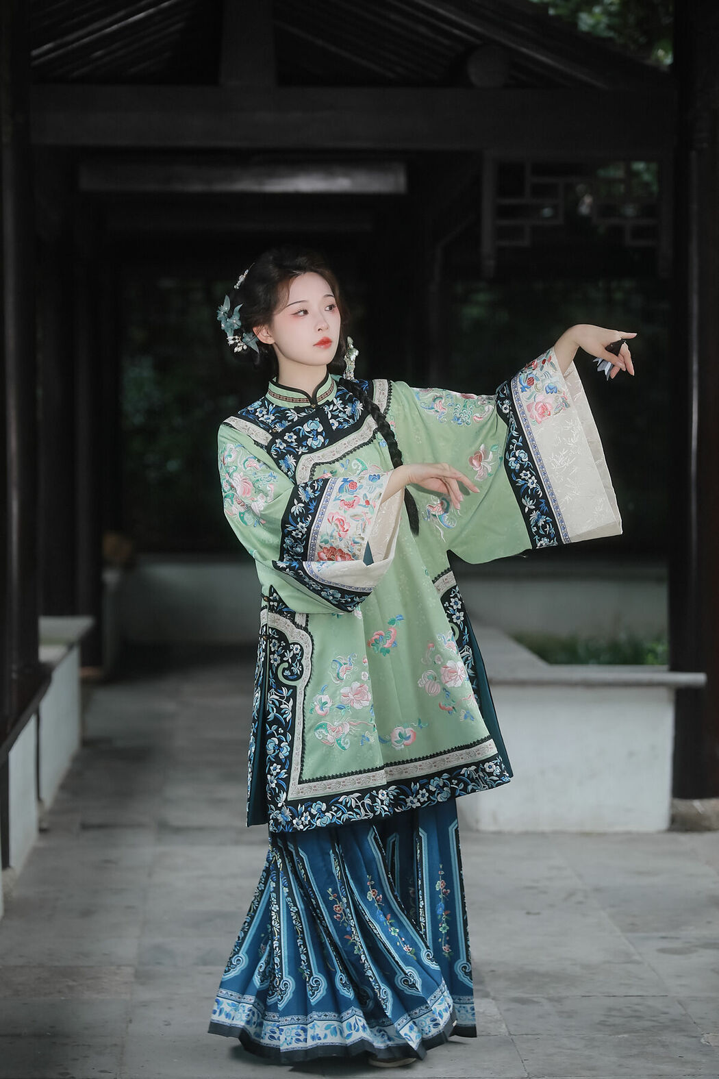 YiTuYu艺图语 Vol.9594 Miao Miao Jia De Xiao Yu Gan (29P)