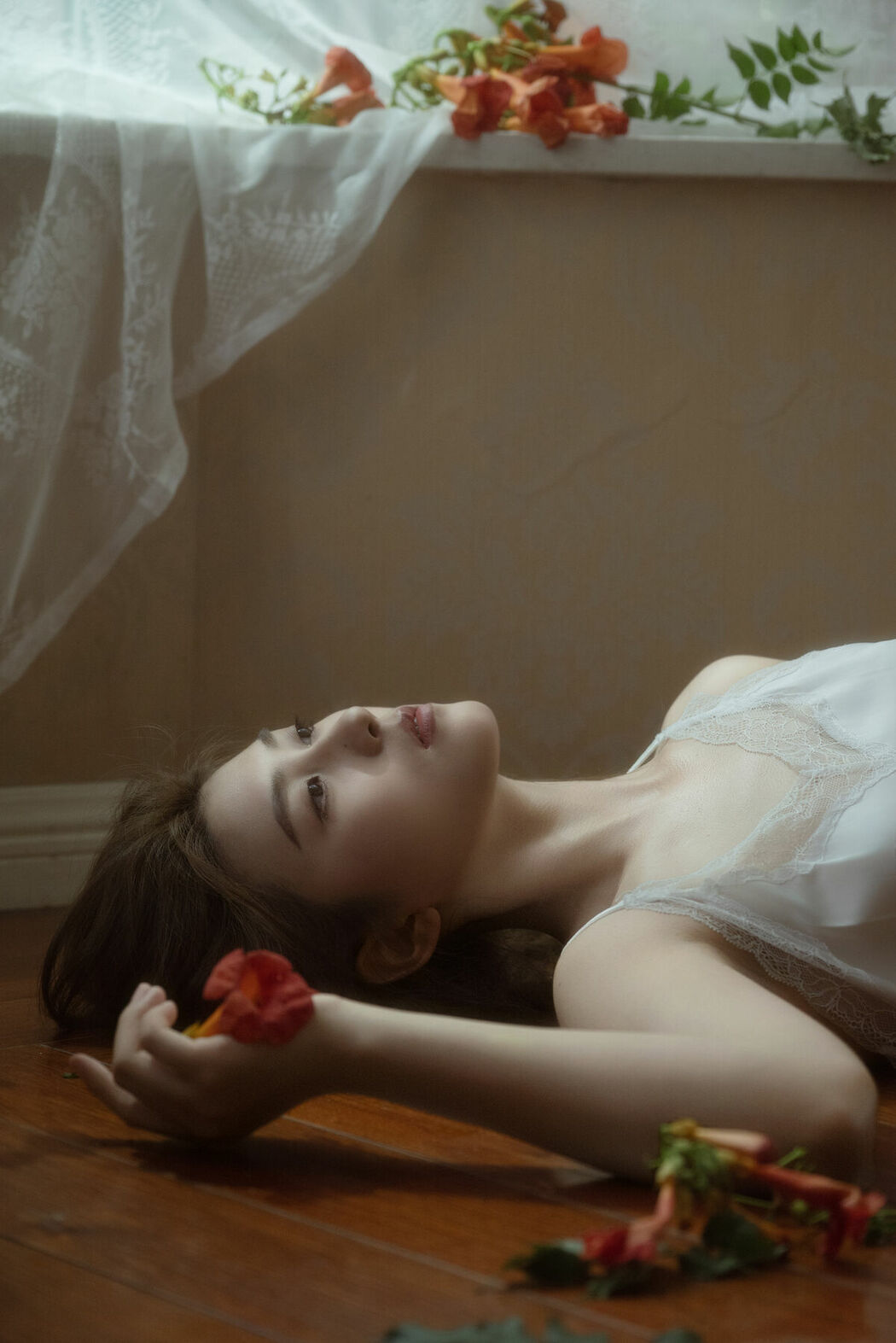 YiTuYu艺图语 Vol.9593 Xiao Yu (28P)