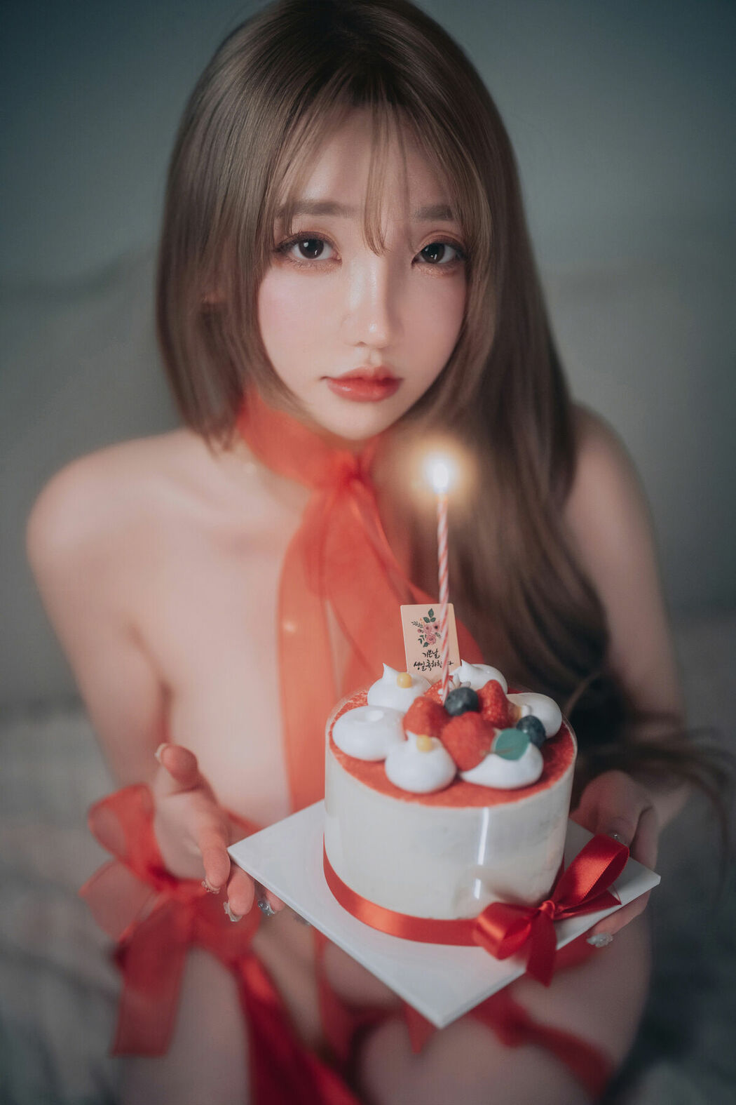 DJAWA Son Ye-Eun 손예은 – Happy Solo Birthday Part03 (64P)