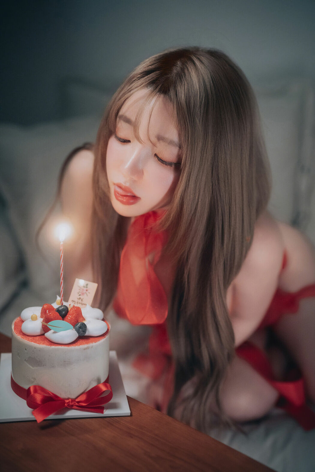 DJAWA Son Ye-Eun 손예은 – Happy Solo Birthday Part03 (64P)