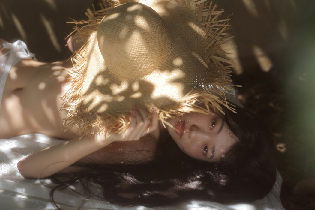 YiTuYu艺图语 Vol.9597 Bai Sheng (17P)