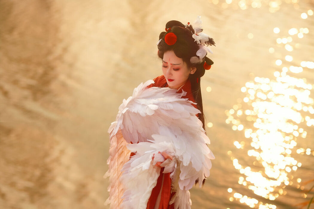 YiTuYu艺图语 Vol.9598 Yi Zhi Da Da Da Li Zi (19P)