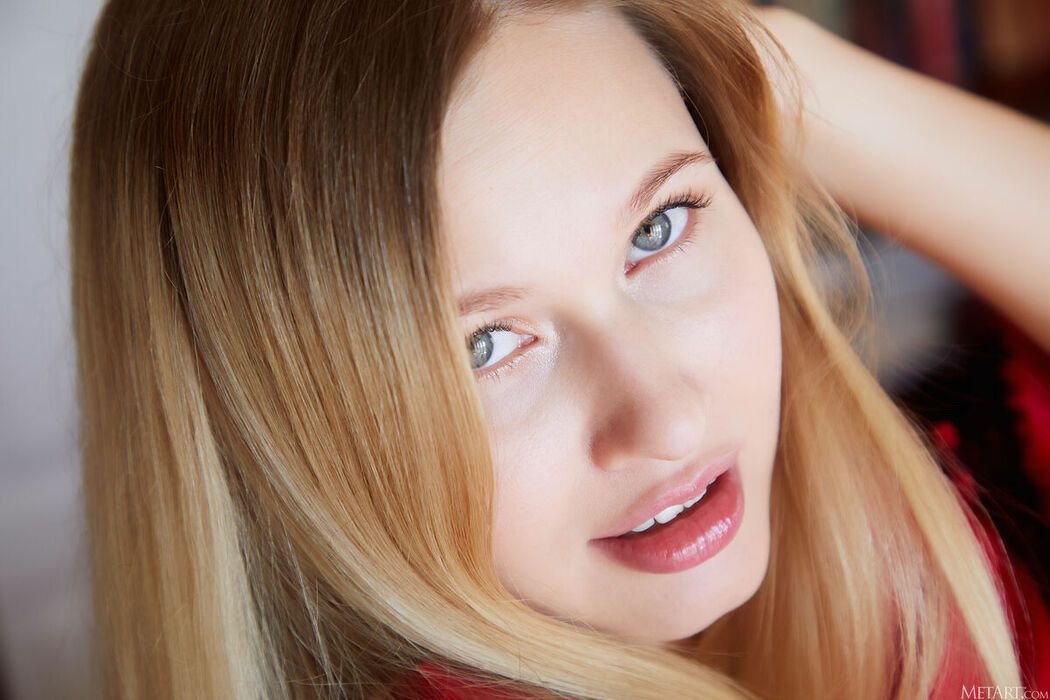 MetArt Stella Cardo – Lacy Lounge Part01 (54P)