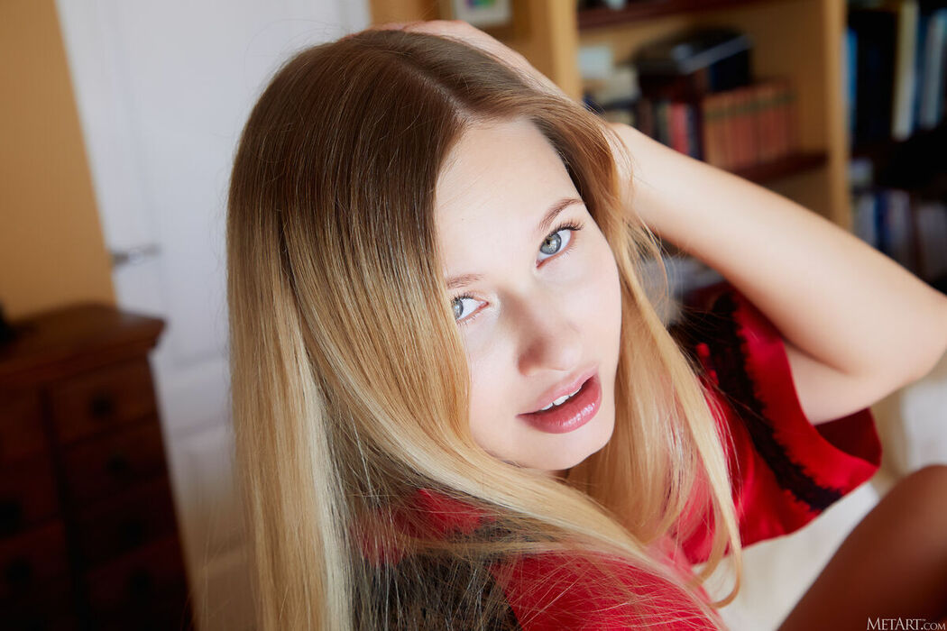 MetArt Stella Cardo – Lacy Lounge Part01 (54P)