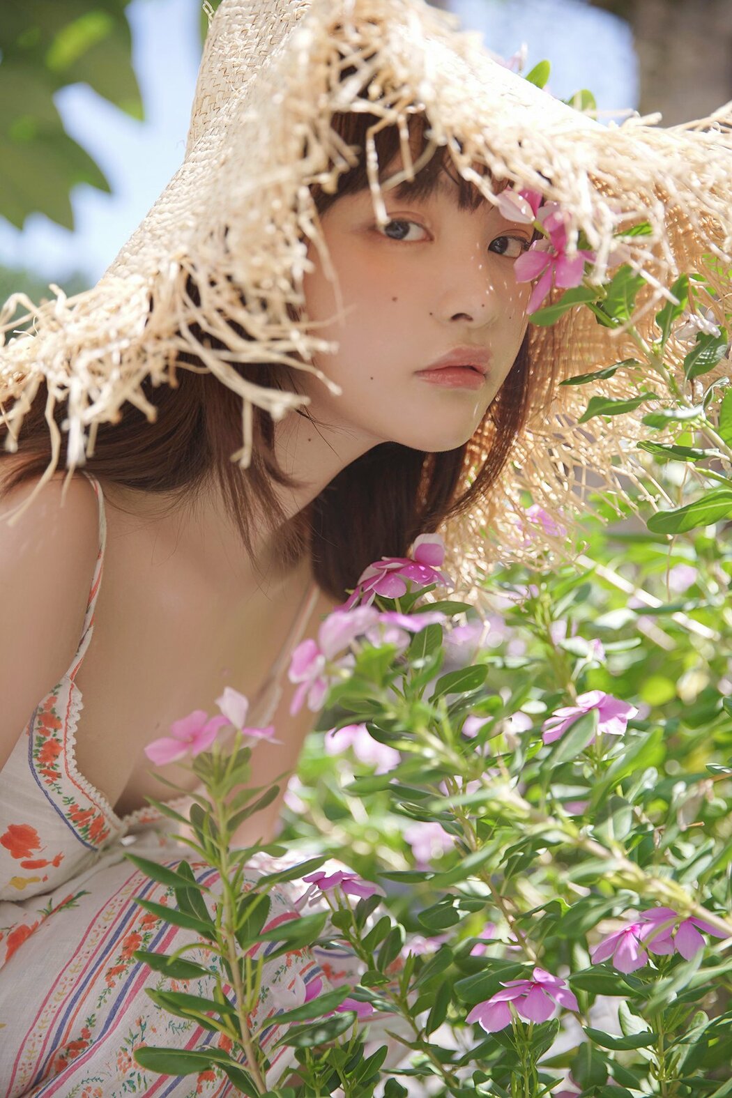 YiTuYu艺图语 Vol.9608 Xiao Lang Ye (14P) Cover Photo