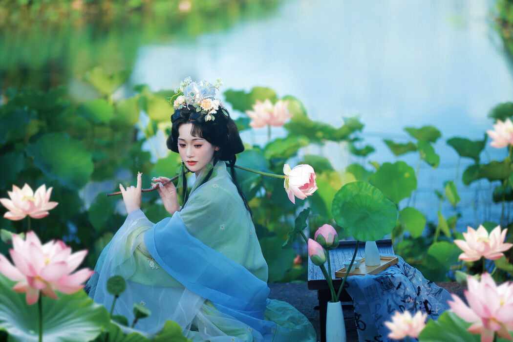 YiTuYu艺图语 Vol.9610 Yi Zhi Da Da Da Li Zi (18P)