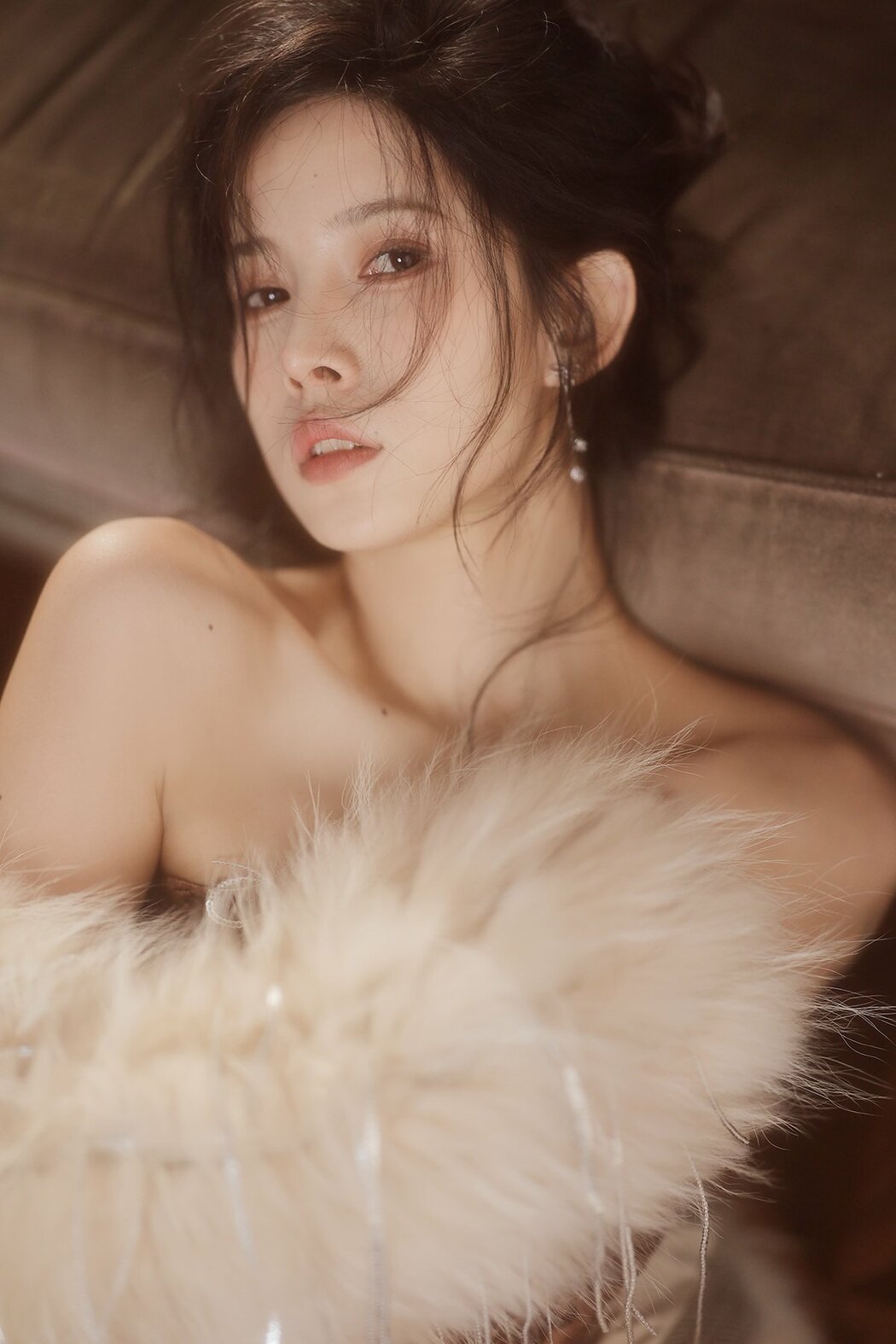 YiTuYu艺图语 Vol.9611 Ni De Han (14P) Cover Photo