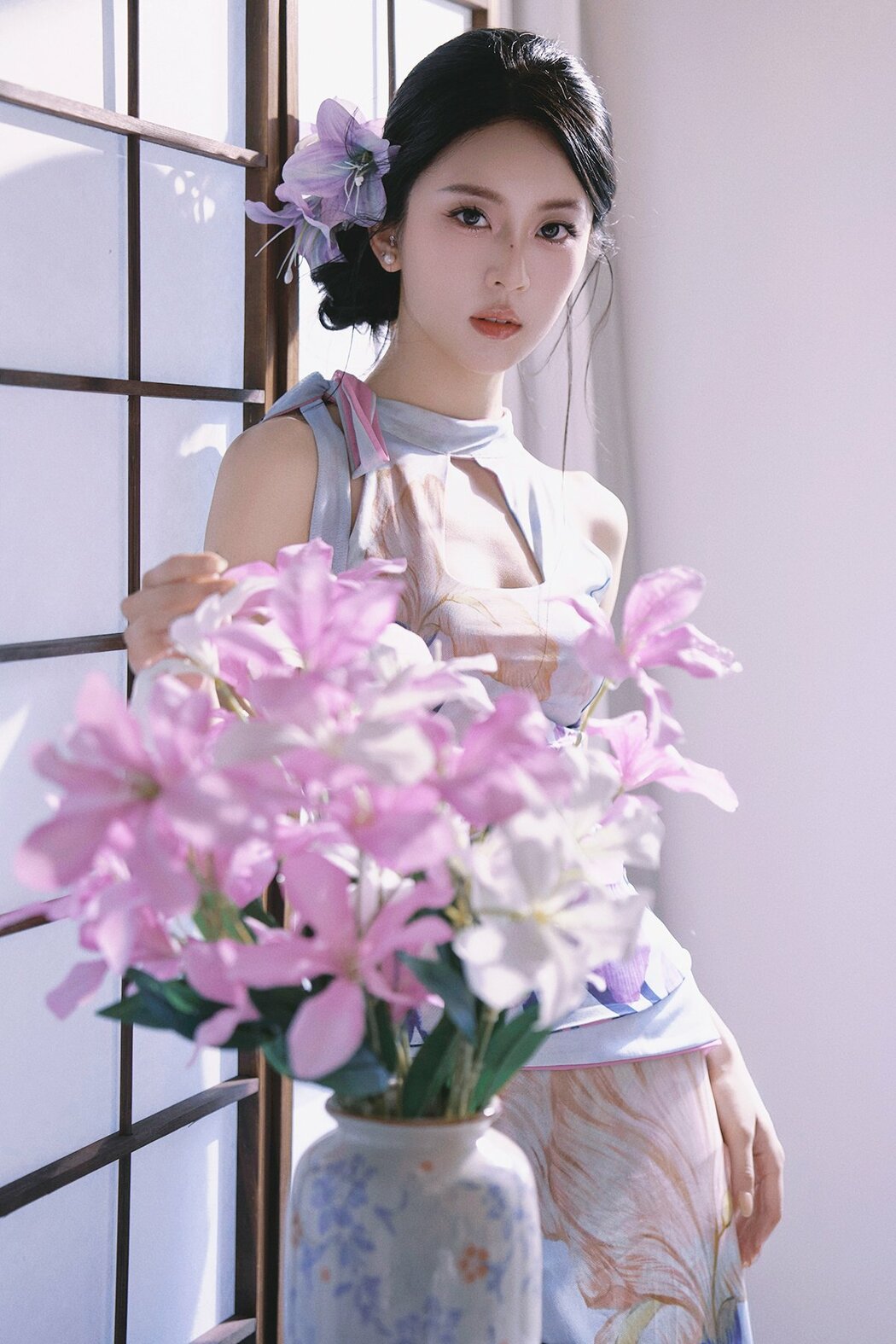 YiTuYu艺图语 Vol.9612 Rok Kin YE (14P) Cover Photo