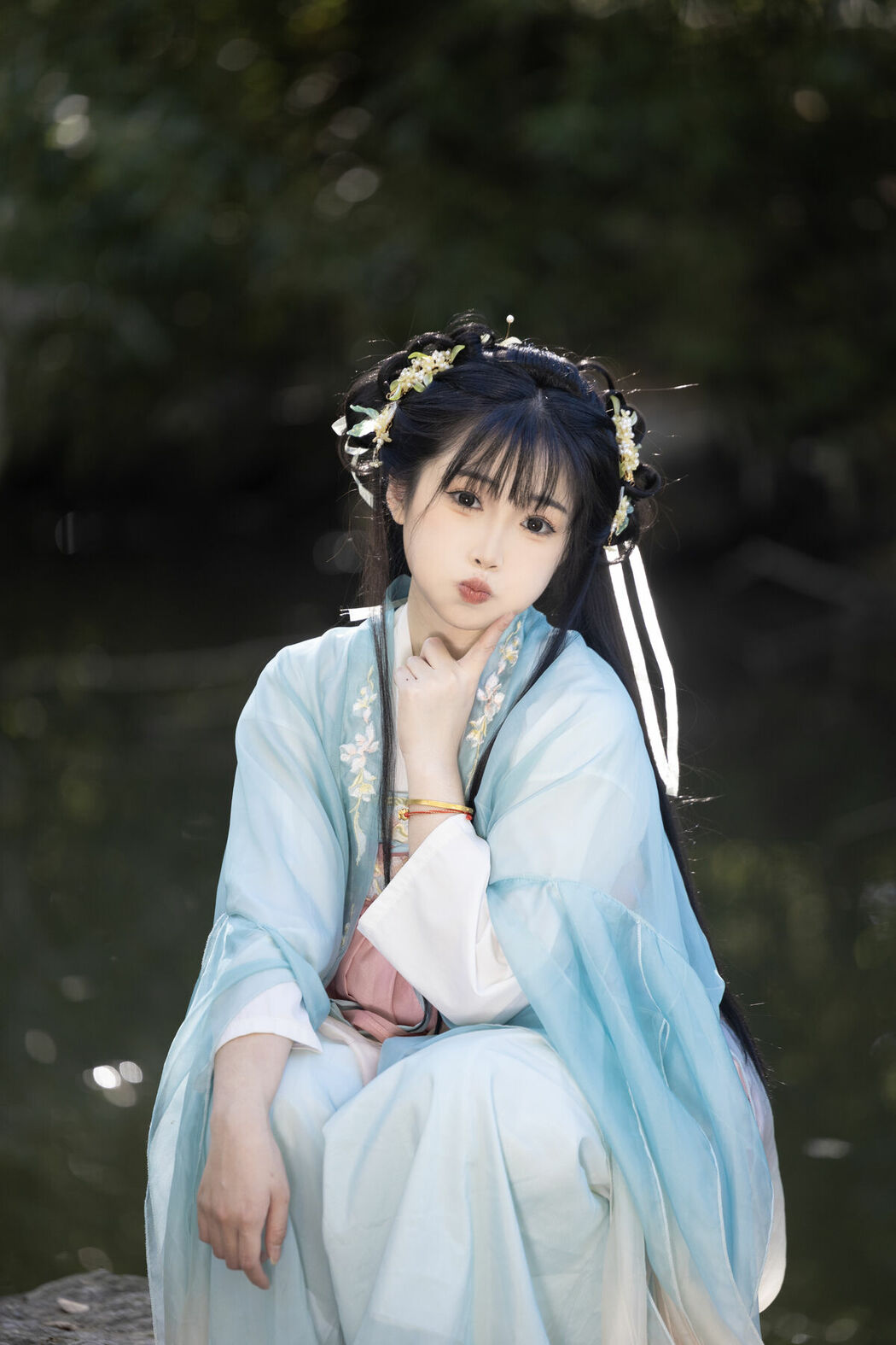 YiTuYu艺图语 Vol.9617 Qi Hu (36P)